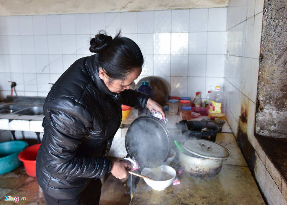 Nhiều nhà nghỉ trên đỉnh Mẫu Sơn bị bỏ hoang